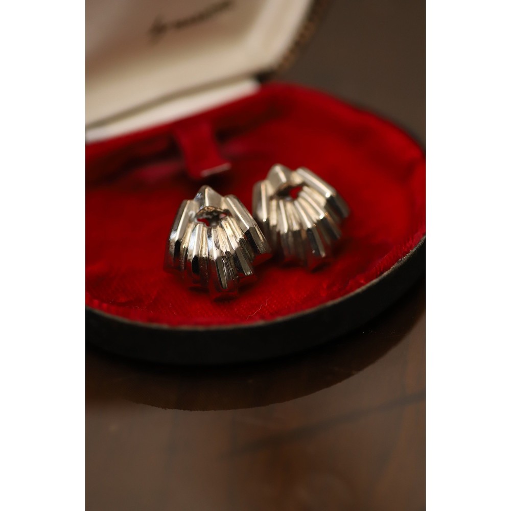 Art Deco, 1940s Silvertoned Screwback Earrings